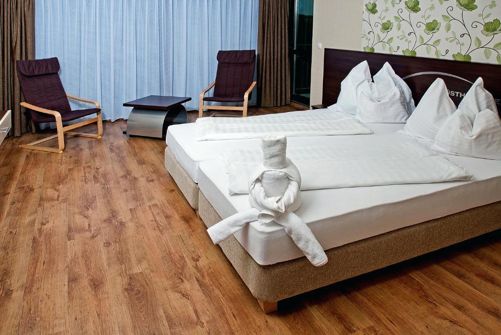 Ezuesthid Hotel Veszprém Δωμάτιο φωτογραφία