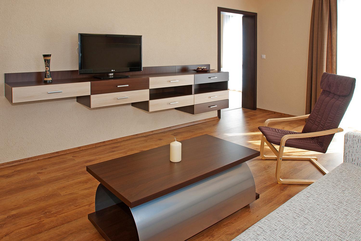Ezuesthid Hotel Veszprém Εξωτερικό φωτογραφία